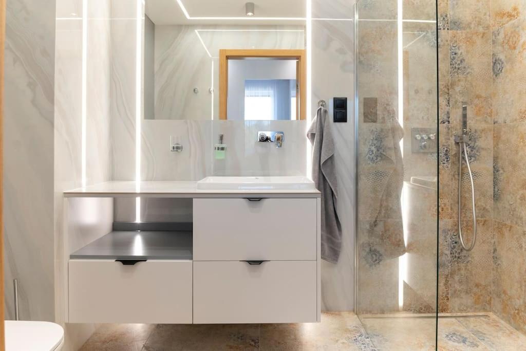Apartament Koral - Kompozytorow Polskich 7 Lublin Exteriör bild